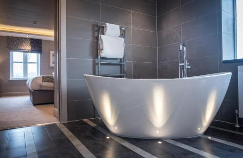 Burnley Hotel | Crow Wood Hotel & Spa Resort
