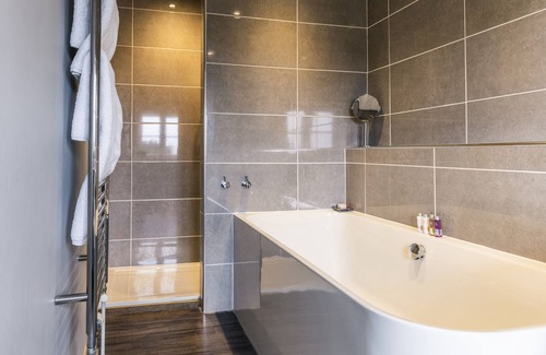 Orford Hotel | Crown and Castle