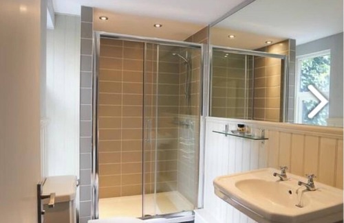 Holland Park Hotel | Crown and Sceptre