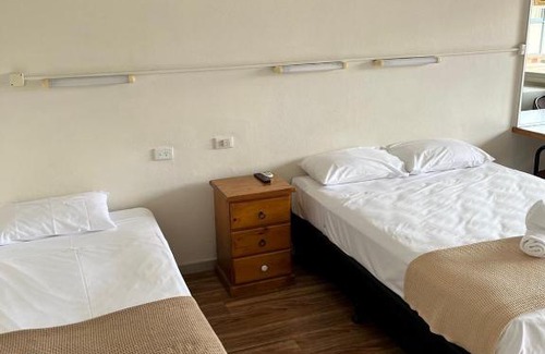 Grafton Hotel | Crown Hotel Motel