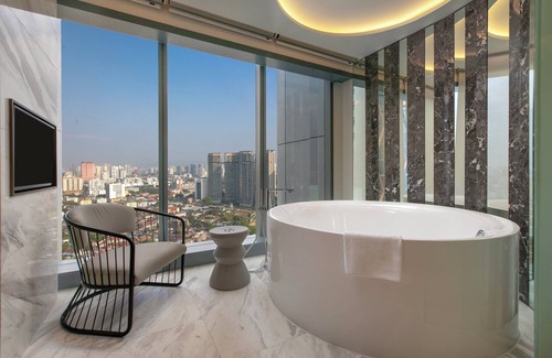 Kuala Lumpur City Centre Hotel | Crowne Plaza Kuala Lumpur City Centre by IHG