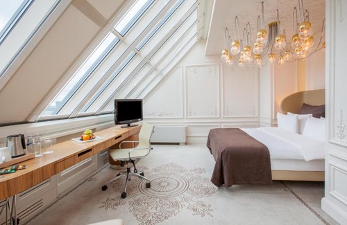 Vladimirskiy Hotel | Crowne Plaza St. Petersburg-Ligovsky, an IHG Hotel