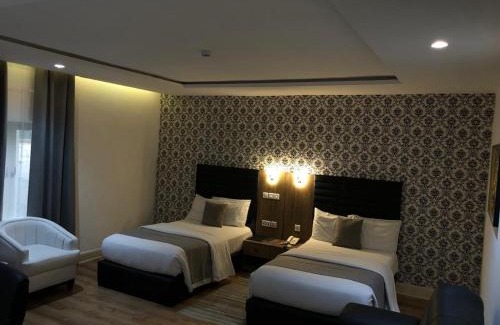 Ozuaha Hotel | Crownsville Hotel - Airport Road
