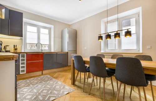 Nordbahnhof Apartamento | cruwzo I Spacious 3 BR with WiFi Kitchen Games