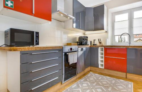 Nordbahnhof Apartamento | cruwzo I Spacious 3 BR with WiFi Kitchen Games