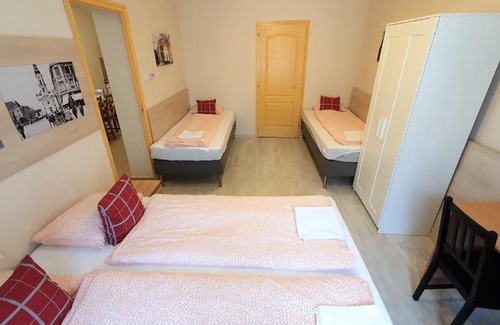 Kecskemet Apartamento | Csalogány Apartman