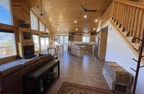 Preston Cabina | Cub River Hideout Cabin para reuniones familiares y vacaciones en la montaña