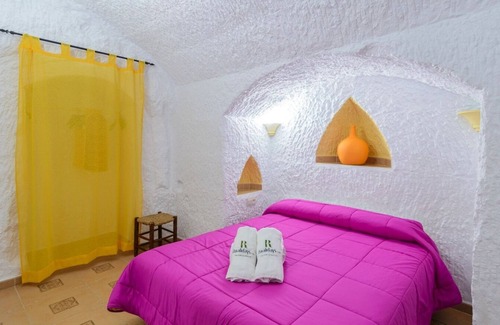 Fonelas Complejo | Cuevas La Chumbera - Casa La Higuera 4pax Fonelas by Ruralidays