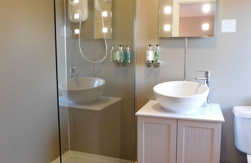 Cullen Hotel | Cullen Bay Hotel