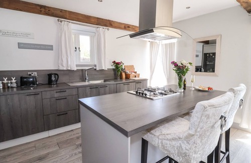 Shipley Cabaña | Cunliffe Barn, ESHOLT