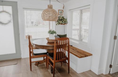 Ucon Casa | Curio Cottage