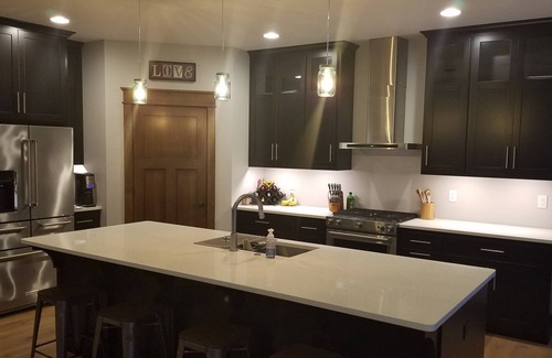 Green Bay Casa | Custom Built Showcase Home near Lambeau!