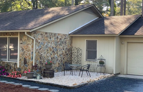 Pinehurst Casa | Cute and Comfy Home in Pinehurst - Perfect for families/golf weekend! Ping-pong!