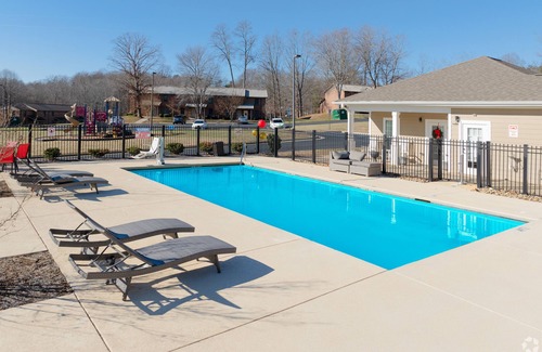 Kernersville Casa | Cute and Cozy 2 bedroom Townhouse!