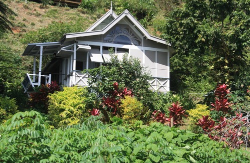 Savusavu Cabaña | Cute as they come on Savusavu Bay.