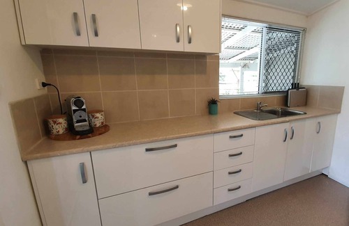 Blackall Cabaña | Cute Cottage in Blackall