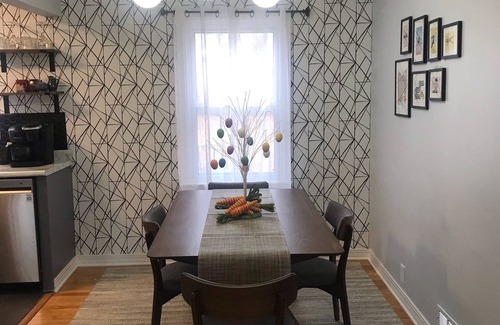 Lincoln Casa | Cute Litte Bungalow in the heart of Lincoln!