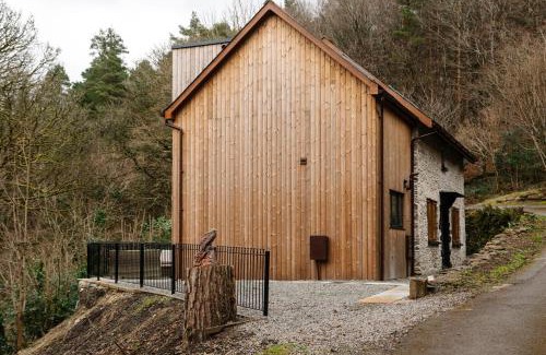 Caerphilly Casa | Cwmwbwb Lodge