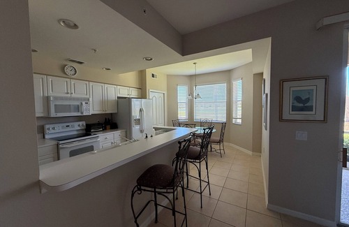 Naples Condominio | Cypress Woods Golf & Country Club, Beautiful 2 Bed/2Bath Condo, 1st Floor