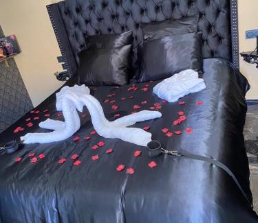 Frenouville Hotel | Désirs d'une nuit - Loveroom jacuzzi