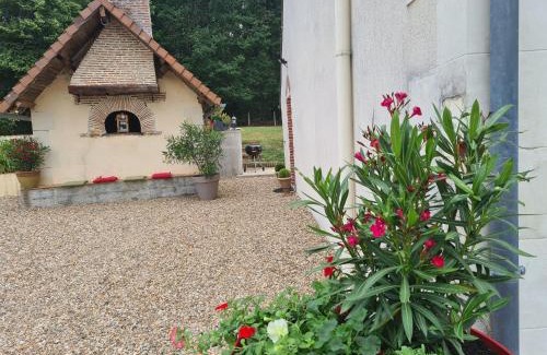 Rouvres-les-Bois Casa | Détente au Moulin: Piscine, Jacuzzi, Animaux Bienvenus - FR-1-591-641