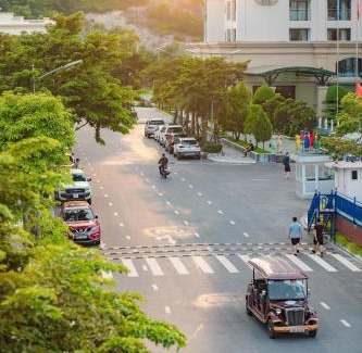 Bai Chay Hotel | D'Lioro Hotel & Resort