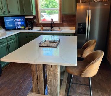 Wadesville Casa | DA Cabin