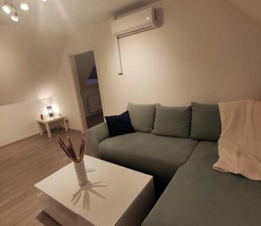 Menden Apartamento | Dachgeschosswohnung mit Klimaanlage in bester Lage