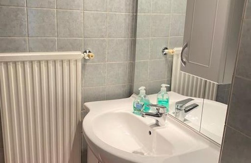 Altmuenster Apartamento | Dachwohnung mit Seeblick