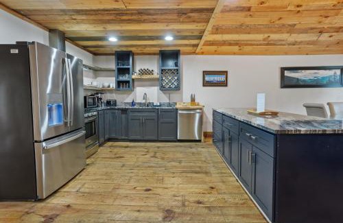 Blue Ridge Casa | Daffodil Daydreams - Dog Friendly Cabin
