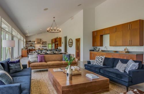 Berrien Springs Casa | Dahlia By Dwell Vacations