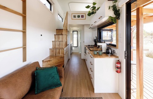 Richmond Hotel | Daisy Bank Cottages