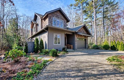 Highlands Casa | Dancing Bear Walk to Town