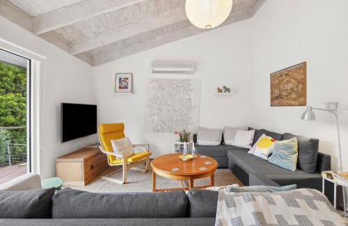 Anglesea Casa | Darlana House - BYO Linen