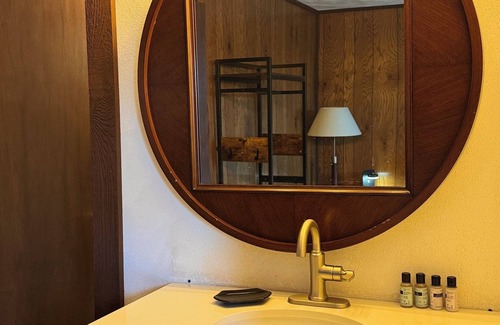 Upson Hotel | Davos Chalet