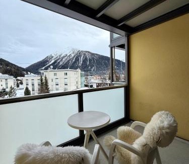 Meierhof Apartamento | Davos Mountain View Studio 200 m Skilift Parsenn