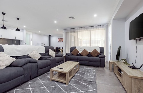 Dawesville Casa | Dawesville Dream by Swan BnB Management