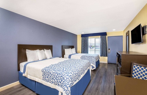 Banning Hotel | Days Inn by Wyndham Banning Casino/Outlet Mall