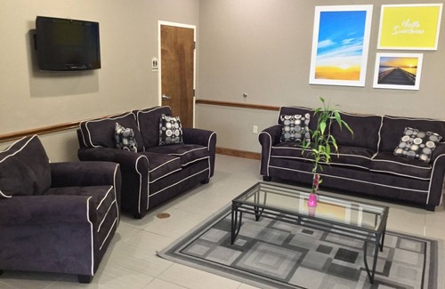 Baytown Hotel | Days Inn by Wyndham Baytown East