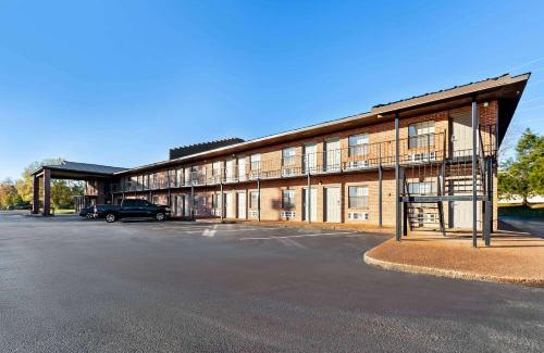 Brownsville Hotel | Days Inn by Wyndham Brownsville