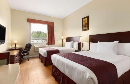 Chetwynd Hotel | Days Inn by Wyndham Chetwynd