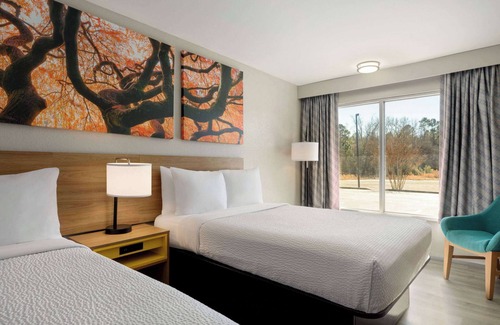 Emporia Hotel | Days Inn by Wyndham Emporia