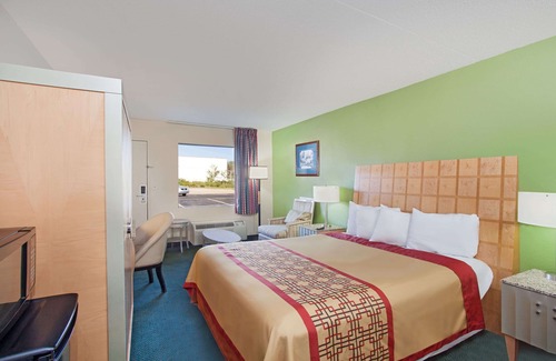 Greeneville Hotel | Days Inn by Wyndham Greeneville