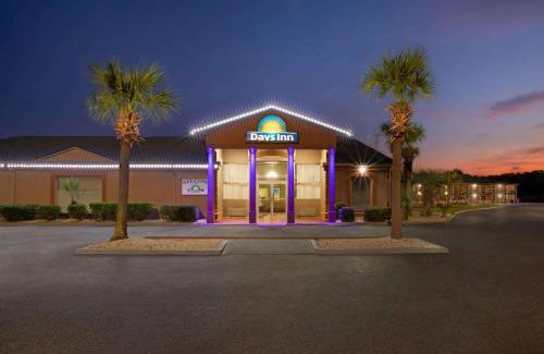 Hardeeville Hotel | Days Inn by Wyndham Hardeeville/I-95 State Line