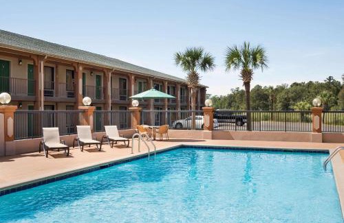 Hardeeville Hotel | Days Inn by Wyndham Hardeeville/I-95 State Line