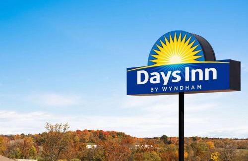 Hillsboro Hotel | Days Inn by Wyndham Hillsboro