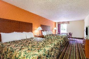 Lake City Hotel | Days Inn by Wyndham Lake City I-10