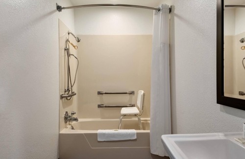 Lexington - Salisbury Hotel | Days Inn by Wyndham Lexington