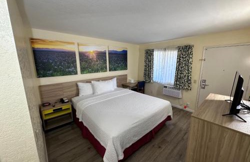 San Marcos Hotel | Days Inn by Wyndham San Marcos