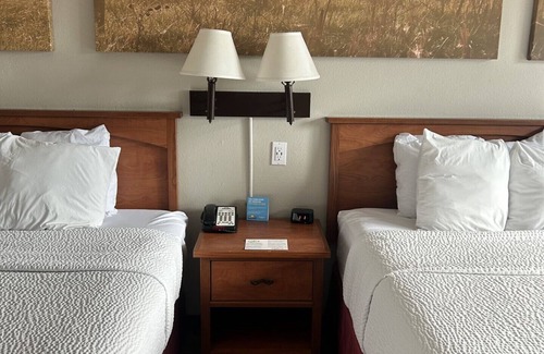 Turlock Hotel | Days Inn by Wyndham Turlock